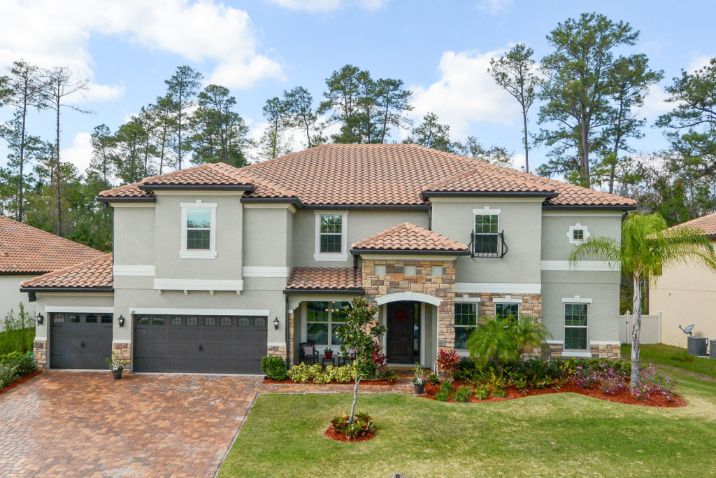 Front view of 148 Adler Pt, Oviedo, FL 32765