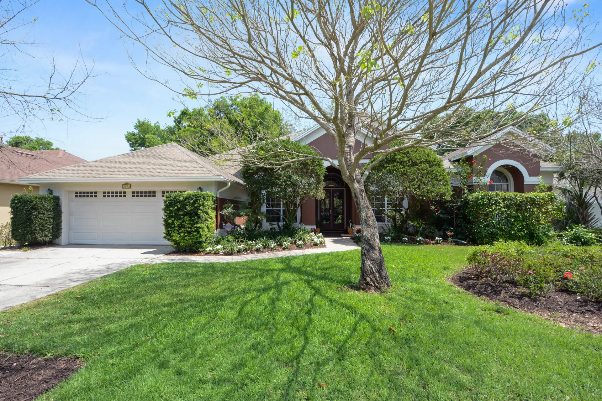 Front view of 2073 Wembley Pl, Oviedo, FL 32765