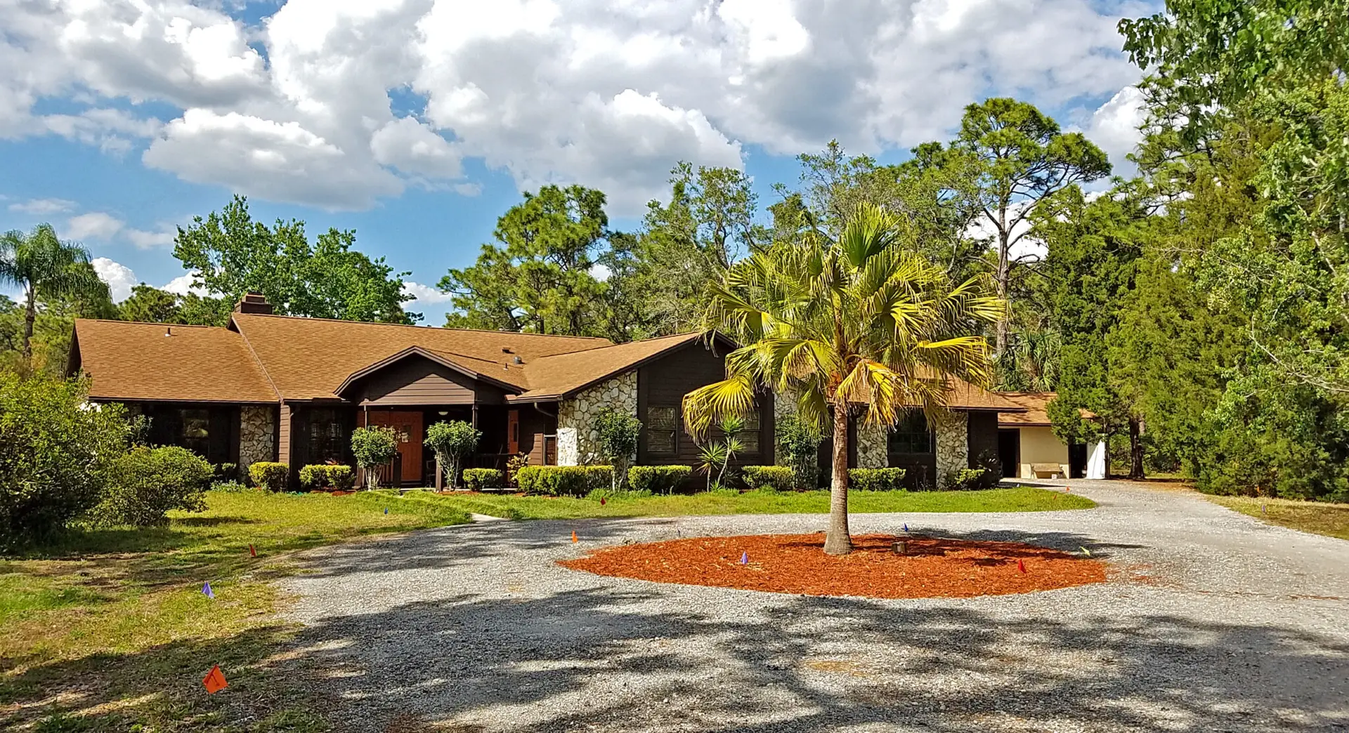 Front view of 2972 Tanner Rd