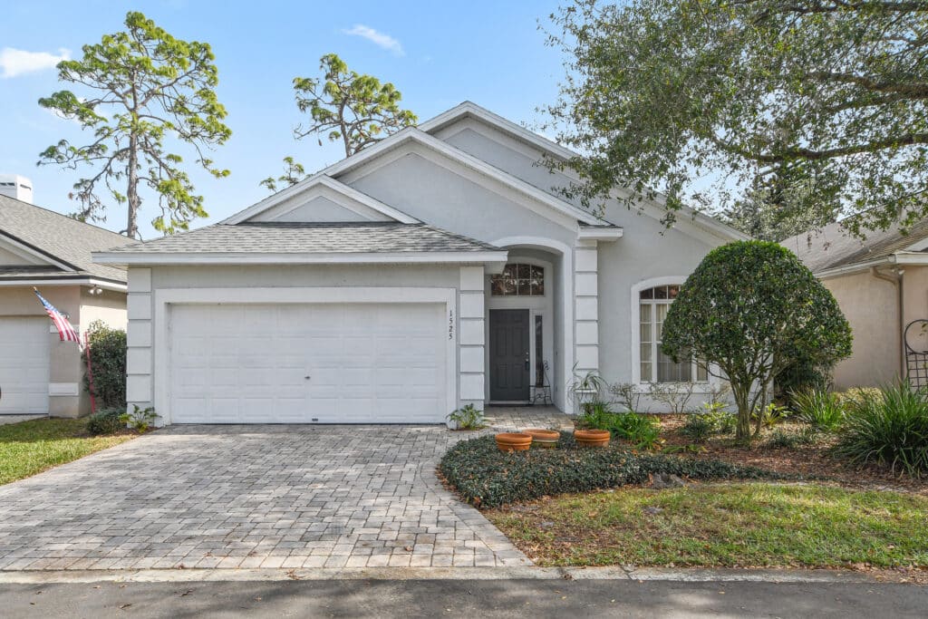 1525 Woodsglen Dr Winter Springs FL 32708 Sold